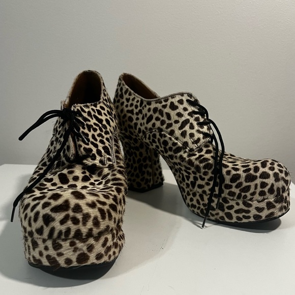 UNDERGROUND SHOES - Picture 1 of 5